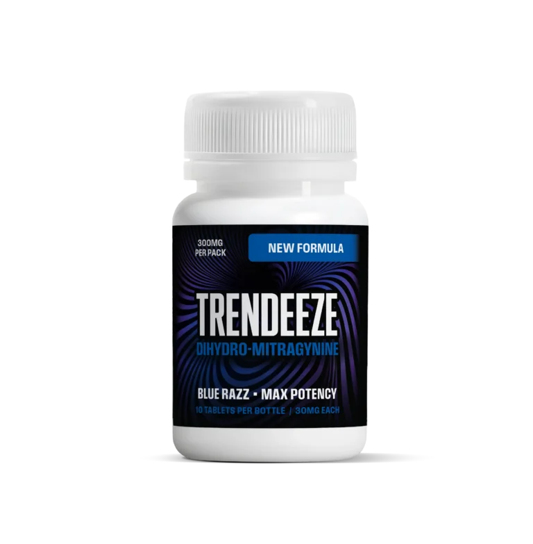 trendeeze_bottle_mockup_bluerazz_front2